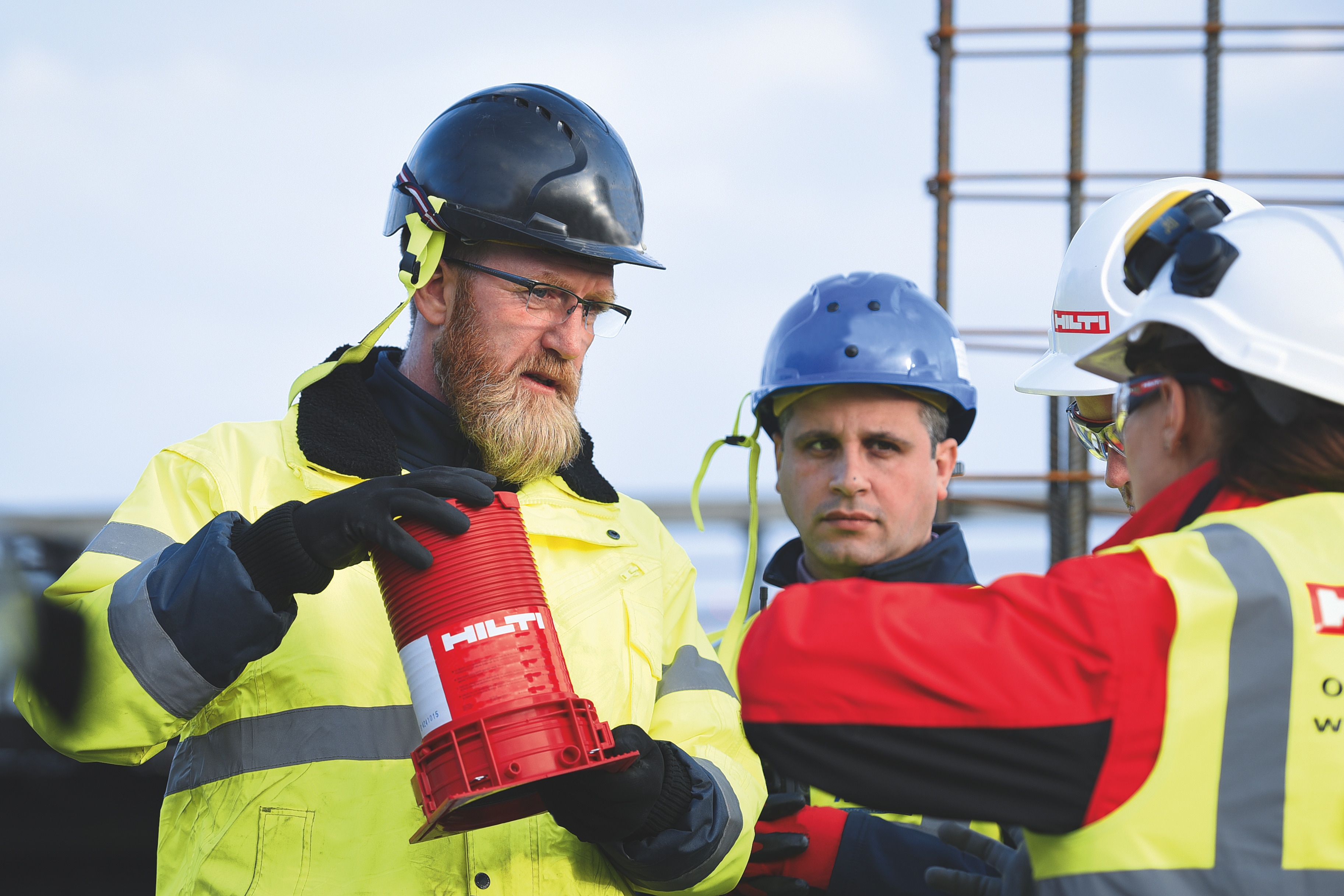 Пожарные решения. Противопожарная Hilti. Hilti противопожарная система. Загирьянов Рафаэль хилти. FIREPROTECTION-C.